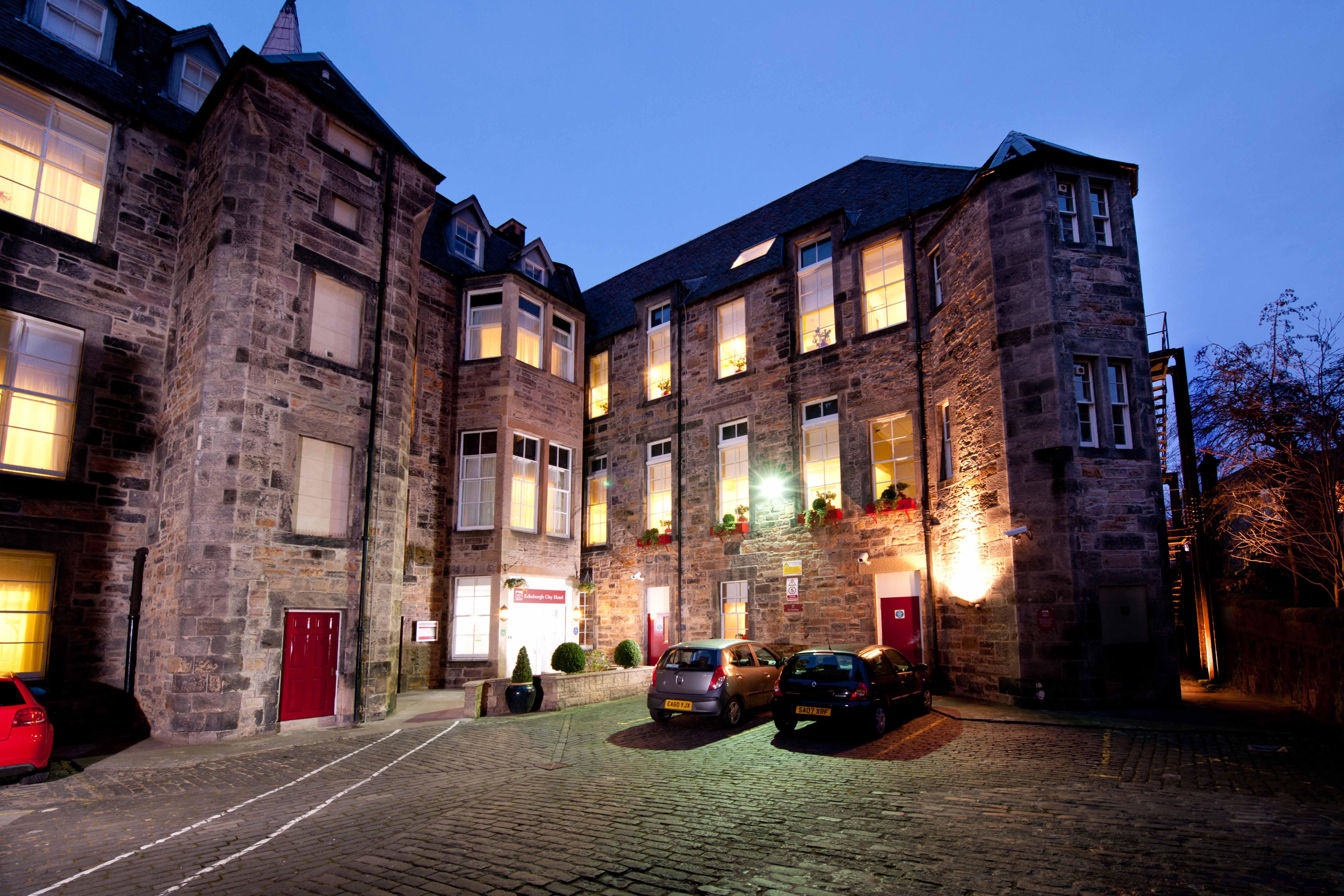Leonardo Edinburgh City Exterior photo